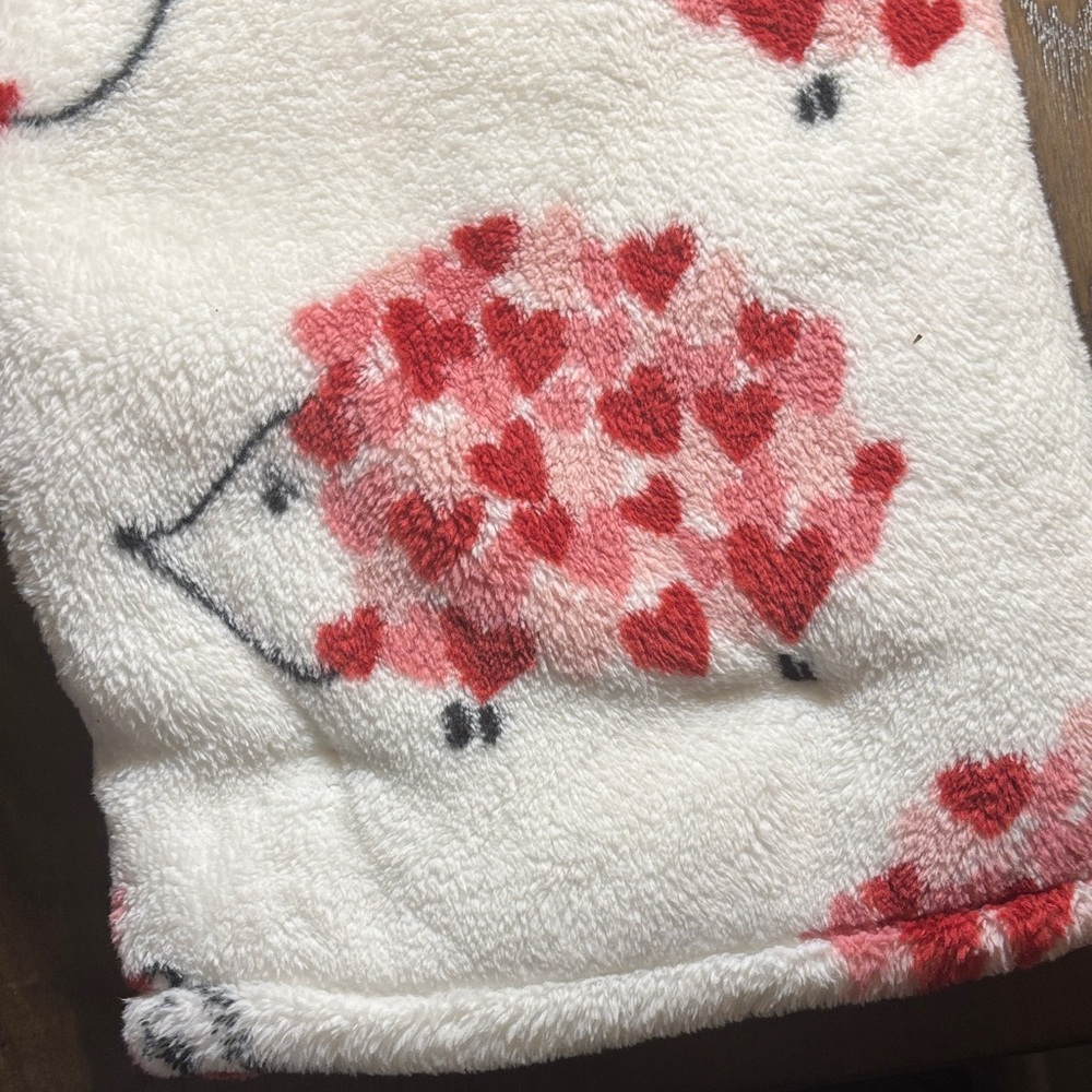 White and Red Plush Blanket - Picture 4 of 5
